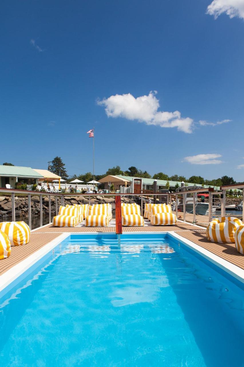 Yachtsman Lodge & Marina ケネバンクポート エクステリア 写真